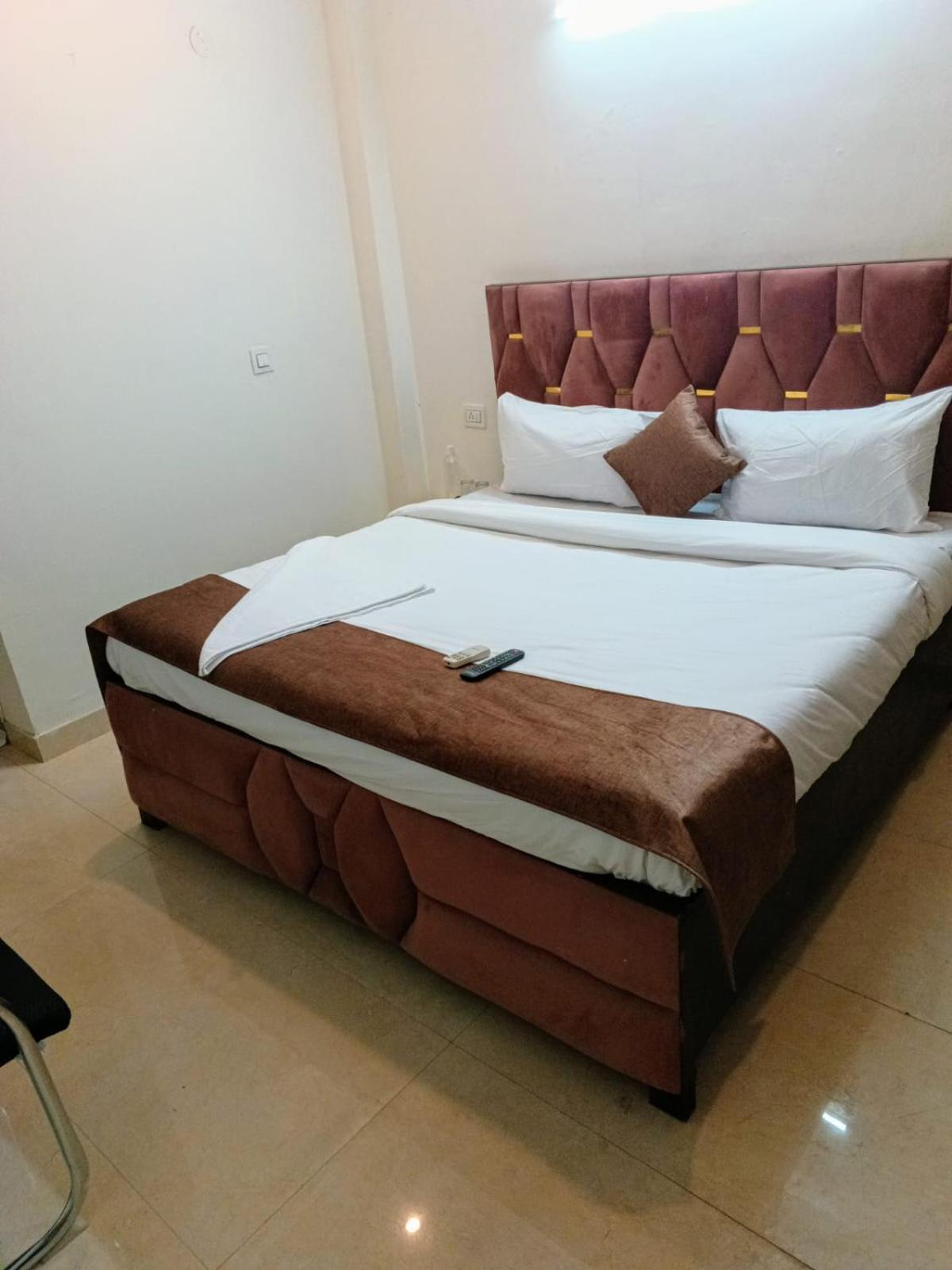 גורגאון Soooper Hotel מראה חיצוני תמונה