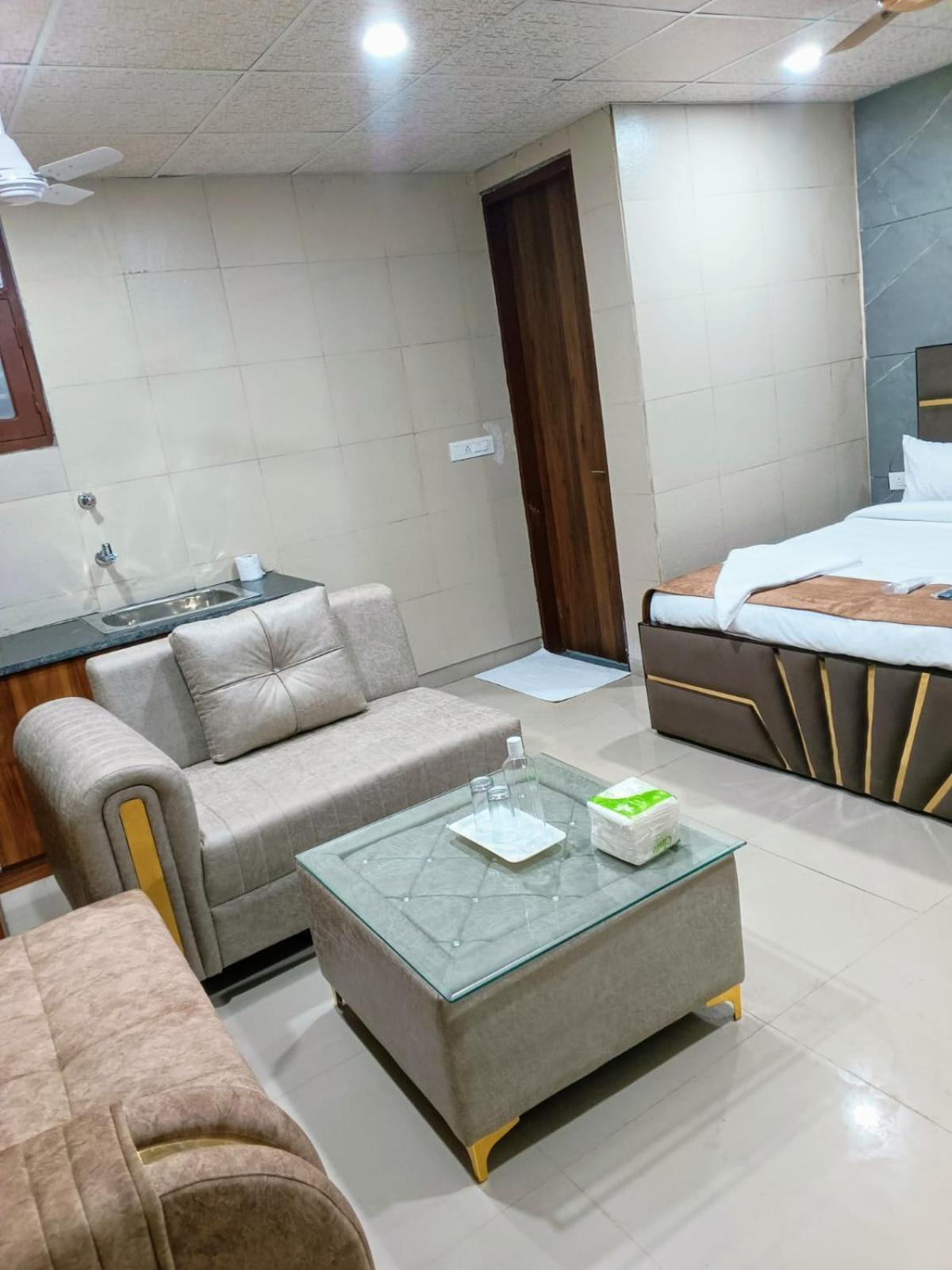 גורגאון Soooper Hotel מראה חיצוני תמונה