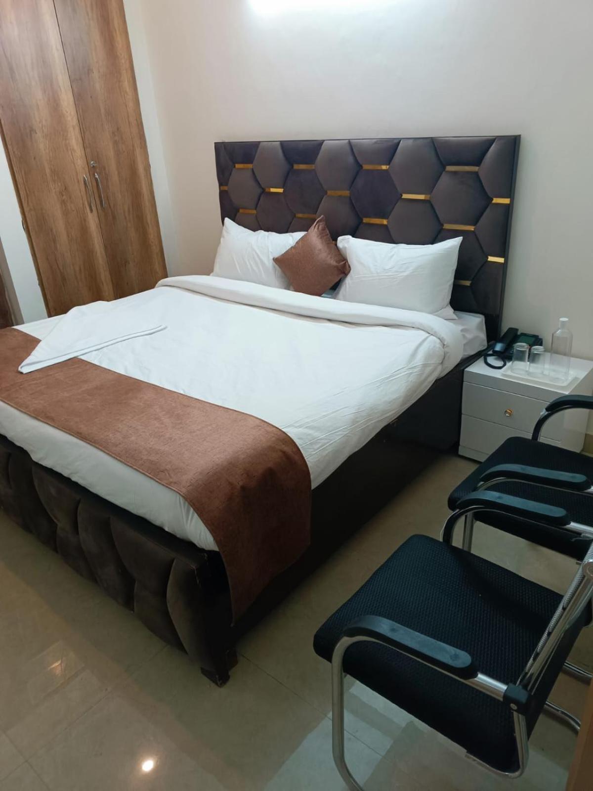 גורגאון Soooper Hotel מראה חיצוני תמונה