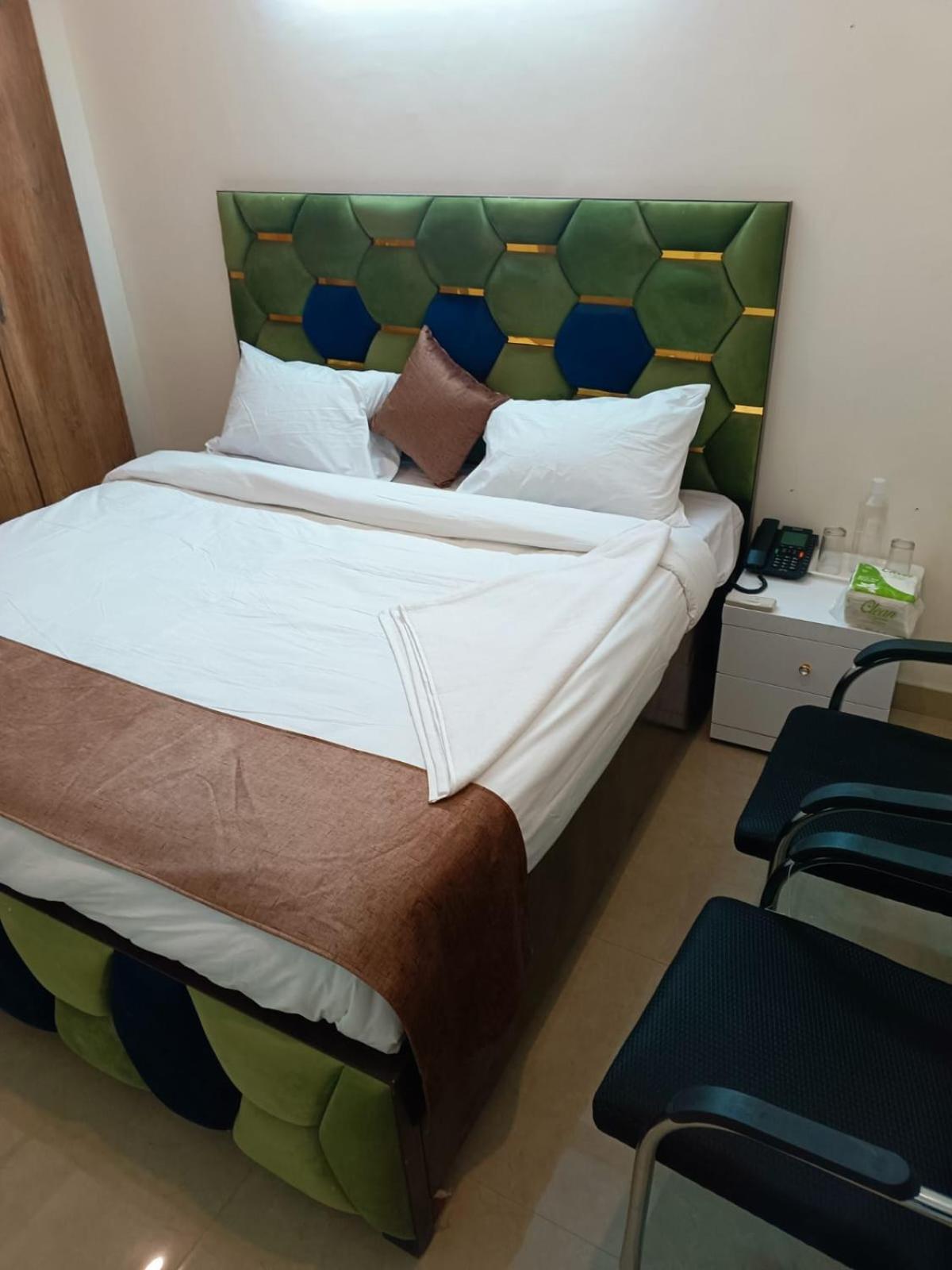 גורגאון Soooper Hotel מראה חיצוני תמונה