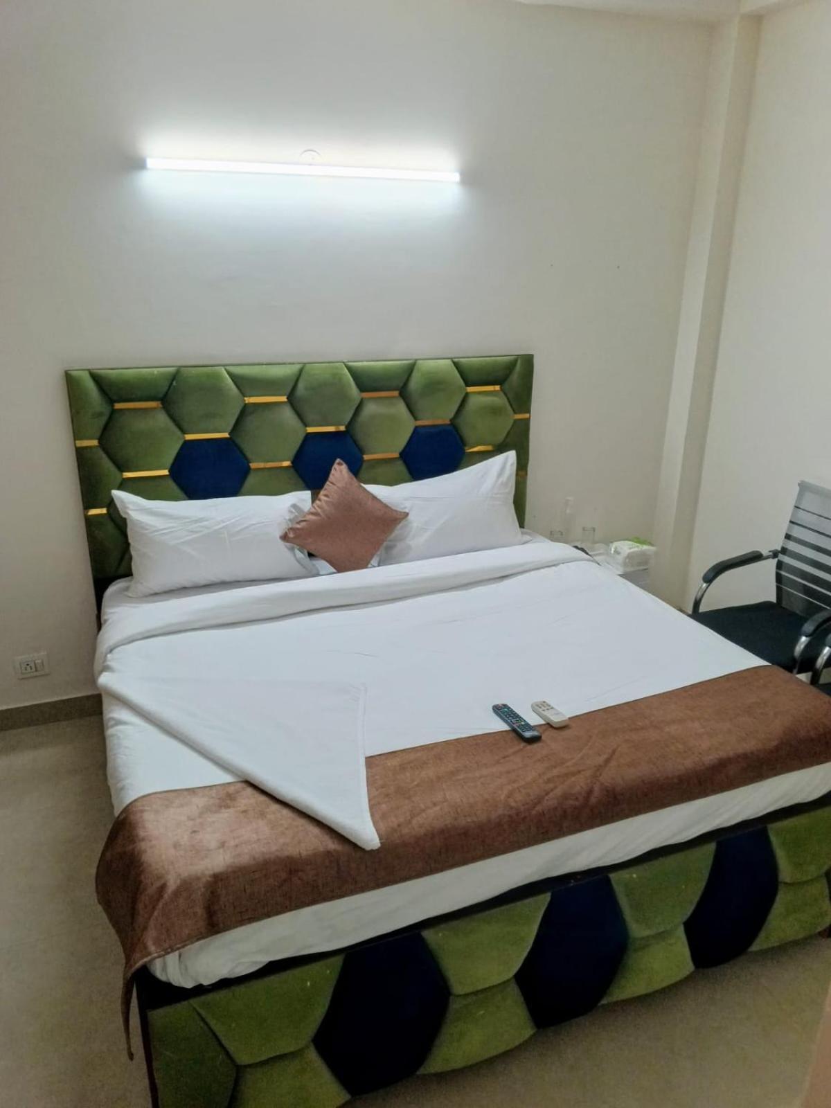 גורגאון Soooper Hotel מראה חיצוני תמונה